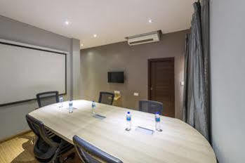 Hotel Treebo Golden Pearl Koramangala Bangalore Exterior foto